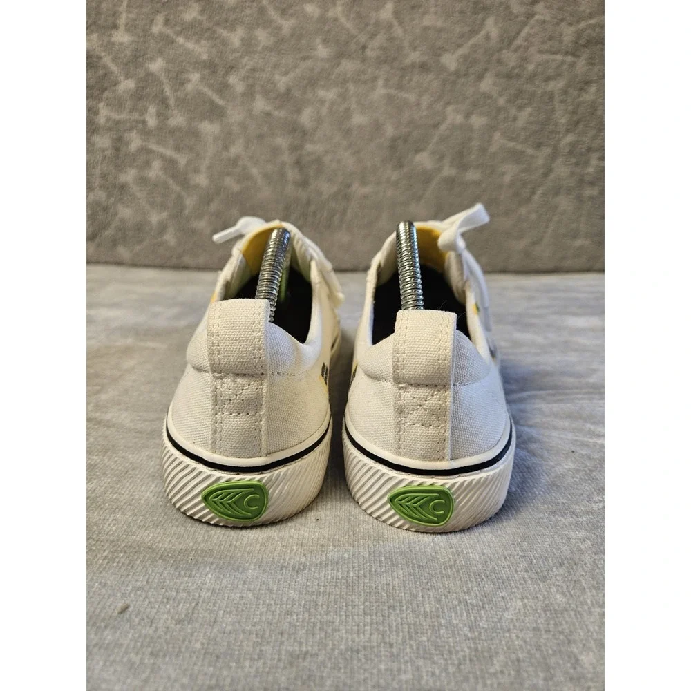 Cariuma OCA Low White Canvas Sneakers Women's 8 Men's 6.5 Sustainable